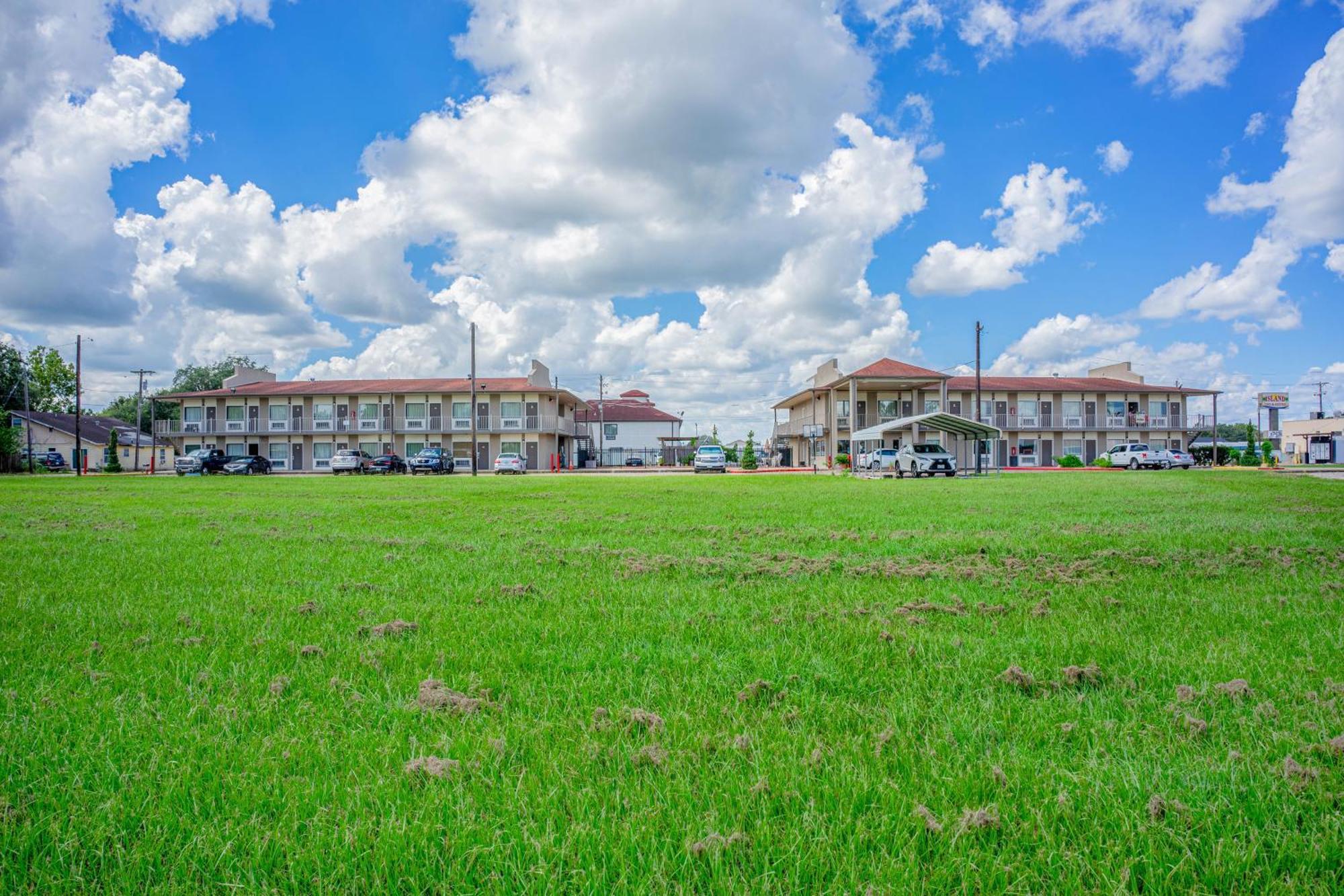 Regency Inn & Suites By Oyo Bay City Tx Eksteriør bilde